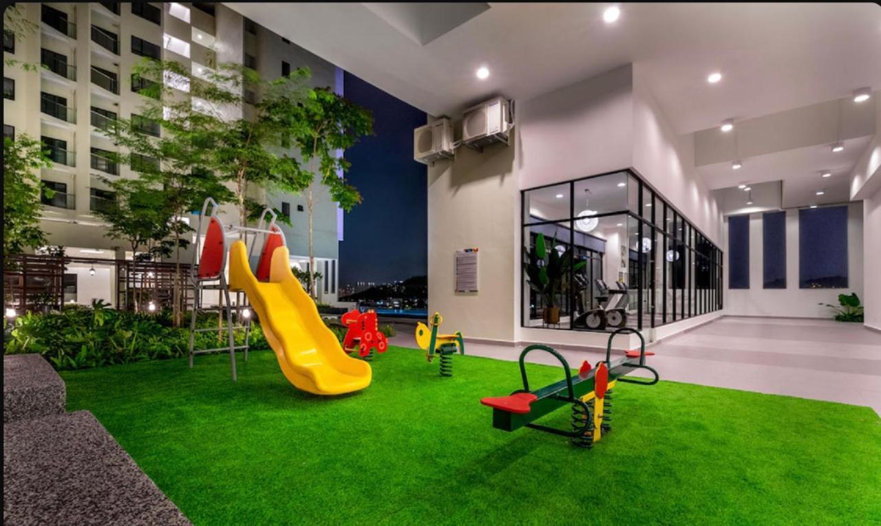 Comfy 6 Guest 2 Vim3 Isp School, Desa Parkcity, One Utama, Bandar Menjalara, Kepong, Sri Damansara, Mutiara Damansara, Damansara Perdana, Kota Damansara, Apartment